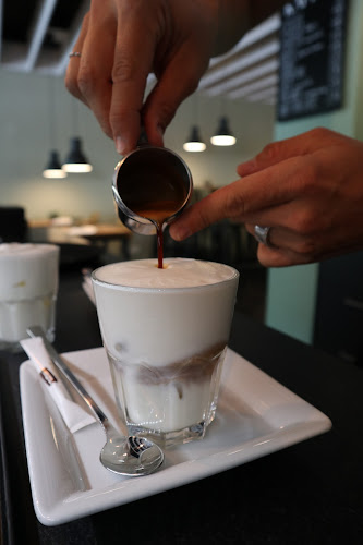 Comentarii opinii despre Kaffee Famos