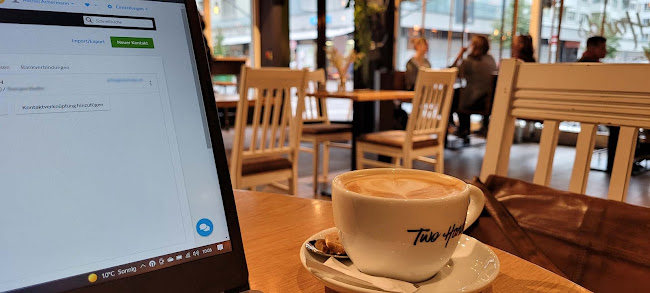 Comentarii opinii despre Two Hands Restaurant