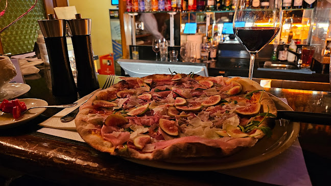 Opinii despre Restaurant Bar Miracle în Zürich - Gastronomie und Hotellerie