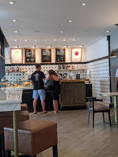 Comentarii opinii despre Caffè Spettacolo Altstetterplatz