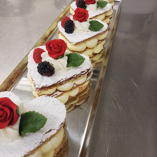 Opinii despre Bäckerei /Konditorei und Café CASPARIN în Savognin - Gastronomie und Hotellerie