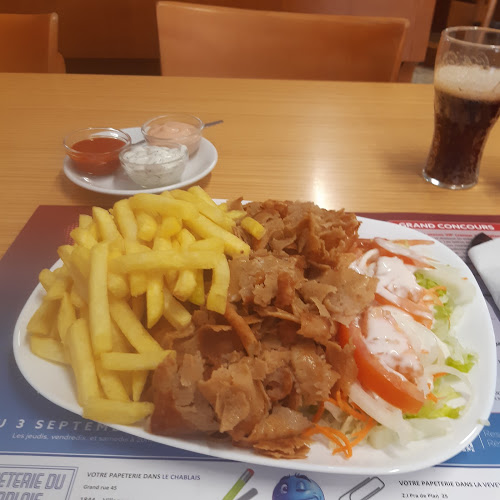 Opinii despre Le Chamois Restaurant - Pizza et Kebab în Vionnaz - Gastronomie und Hotellerie