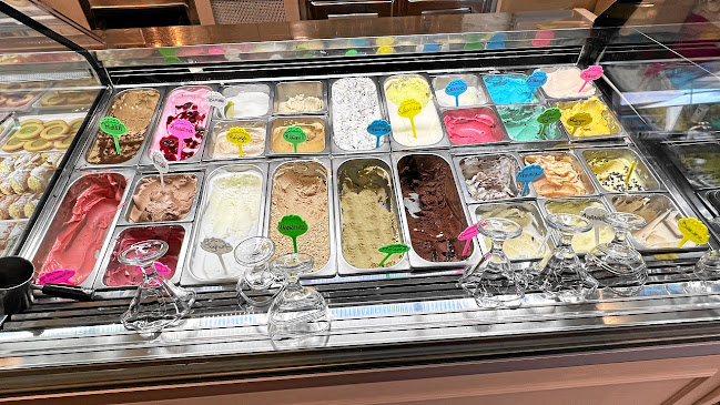 Angolo Dolce • Caffé-Bar • Pasticceria • Gelateria • Ristorante