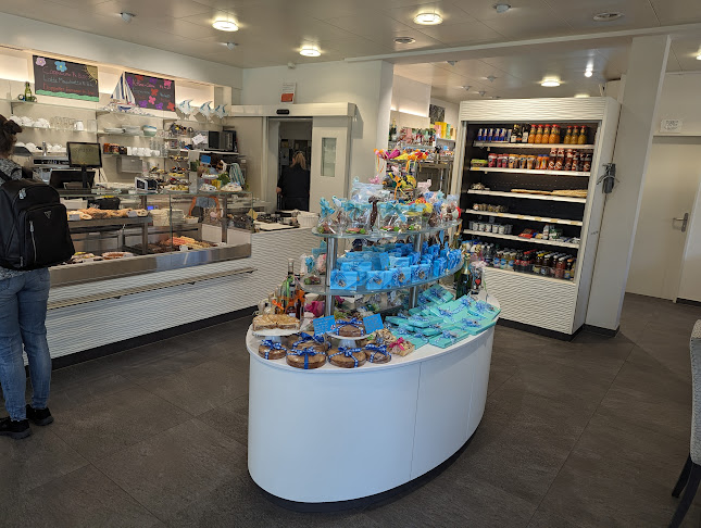 Opinii despre Bäckerei-Konditorei Beck Fischer AG în Volketswil - Gastronomie und Hotellerie