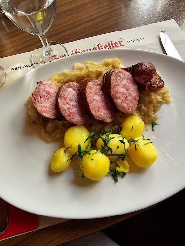 Opinii despre Restaurant Zeughauskeller în Zürich - Gastronomie und Hotellerie