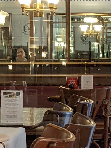 Au Pied de Cochon - Gastronomie und Hotellerie