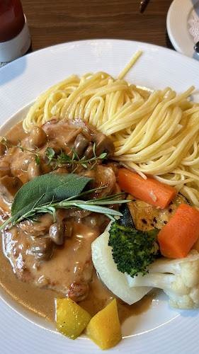 Rossbergstrasse 5, 6422 Steinen