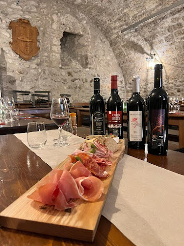 Opinii despre Caveau de Nyon în Nyon - Gastronomie und Hotellerie