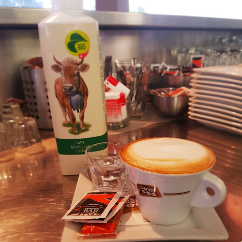 Bar Oasi - Gastronomie und Hotellerie