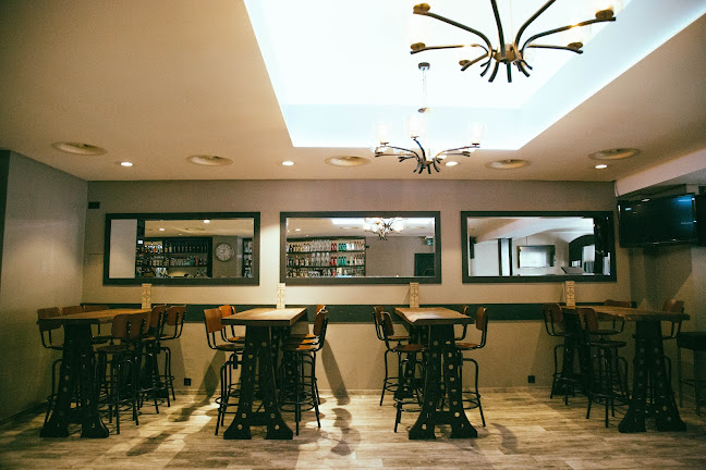 Bar Trois pièces & demi - Neuchâtel