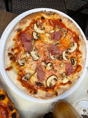 Opinii despre Ramazzotti în Basel - Gastronomie und Hotellerie