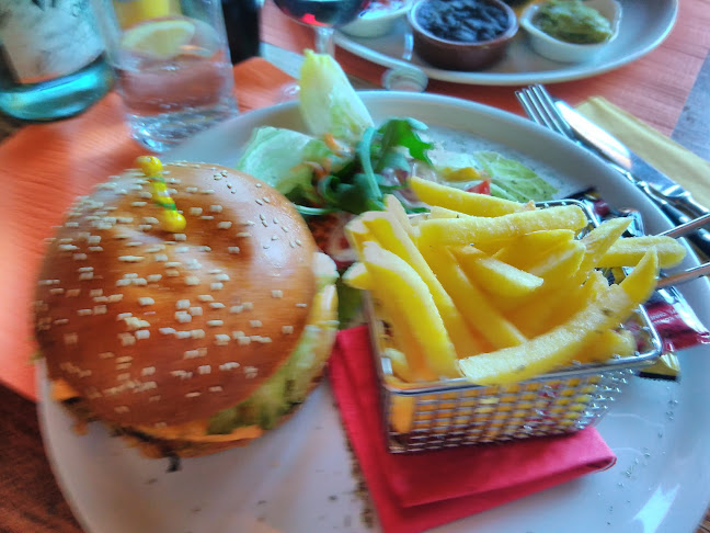 Comentarii opinii despre Cactus Saloon Nendaz