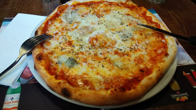 Pl. des Trois-Perdrix 3, 1204 Genève