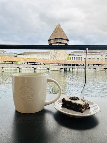 Opinii despre Starbucks în Luzern - Gastronomie und Hotellerie