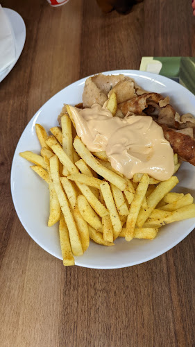 Opinii despre Giswiler Pizza-Kebap & Grill în Giswil - Gastronomie und Hotellerie