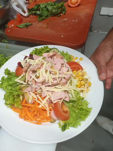 Swiss Chalet - Gastronomie und Hotellerie