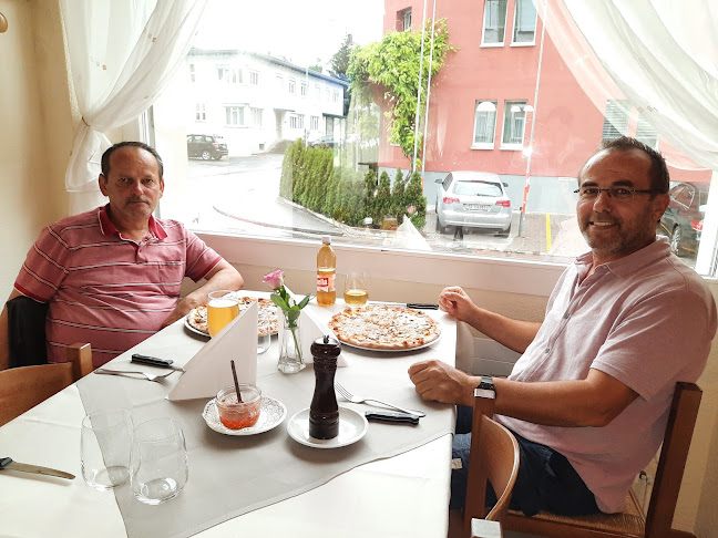 Opinii despre Centro Italiano în Arbon - Gastronomie und Hotellerie