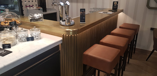 Caffè Spettacolo - Gastronomie und Hotellerie