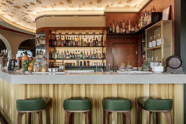 Jules Verne Panoramabar