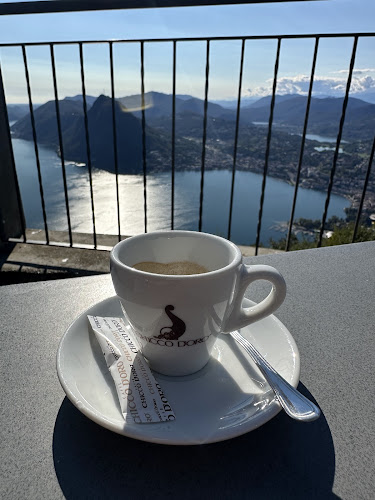 Ristorante panoramico Vetta Monte Brè - Gastronomie und Hotellerie