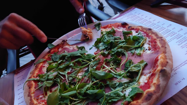 Opinii despre Pizzeria Seeland în Biel - Gastronomie und Hotellerie