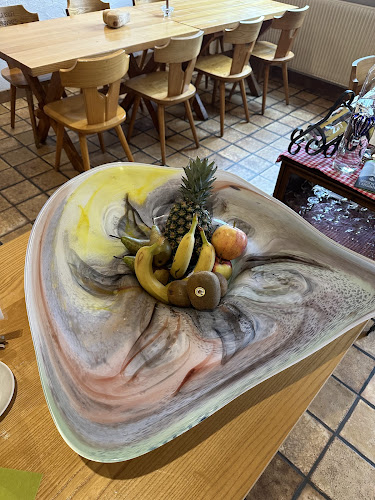 Opinii despre La Werdtberg Hôtel, Restaurant. Chez Armon et Felix în Reconvilier - Gastronomie und Hotellerie