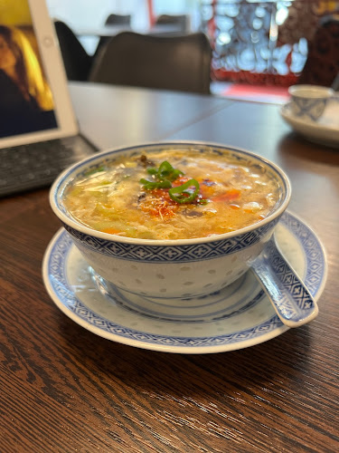 Long Wai - Gastronomie und Hotellerie