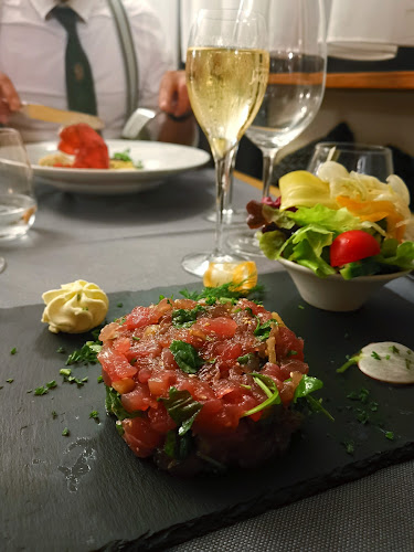 Opinii despre Restaurant Le Jura în Fribourg - Gastronomie und Hotellerie