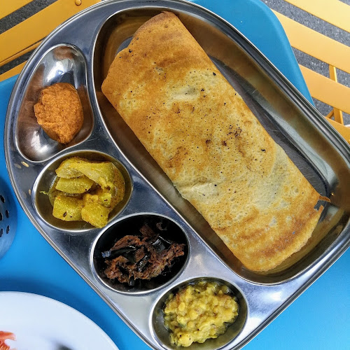 Comentarii opinii despre Don't Worry Eat Curry