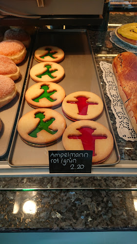 Opinii despre Huber Erich în Oberwil-Lieli - Gastronomie und Hotellerie