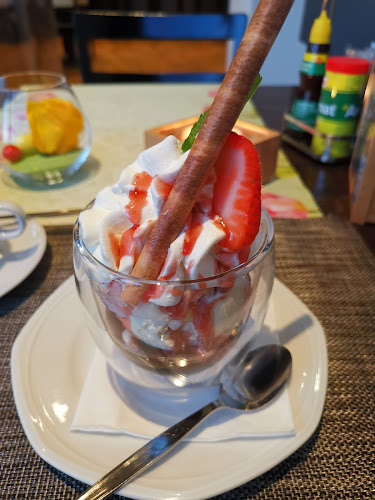 Opinii despre SeeHotel & Restaurant Seehof GmbH în Schmerikon - Gastronomie und Hotellerie