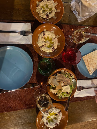 Opinii despre BekaaHouse în Fribourg - Gastronomie und Hotellerie