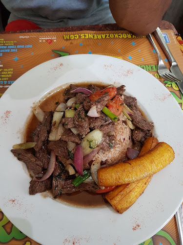 EcuaLatino Restaurant - Gastronomie und Hotellerie