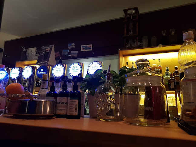 Opinii despre Diagonal Café & Bar în Bern - Gastronomie und Hotellerie