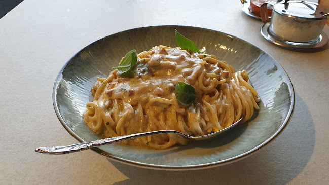 Comentarii opinii despre Aicha's Restaurant & Café