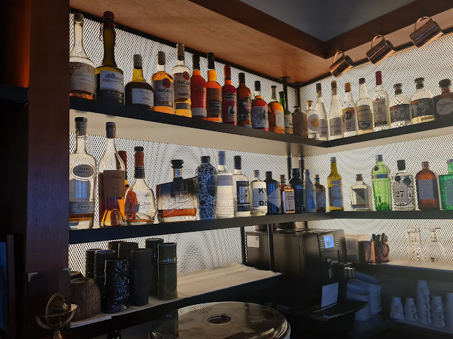 Jules Verne Panoramabar - Gastronomie und Hotellerie