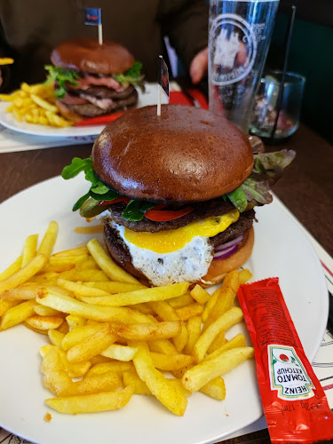 Opinii despre Restaurant & Pizzeria Crispy în Wiler bei Utzenstorf - Gastronomie und Hotellerie