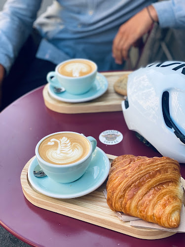 Comentarii opinii despre Ombak Coffee (ex Omnia Coffee)