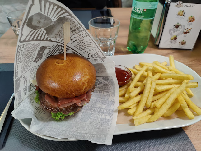 Opinii despre Meat Western Khawasti în Wald - Gastronomie und Hotellerie