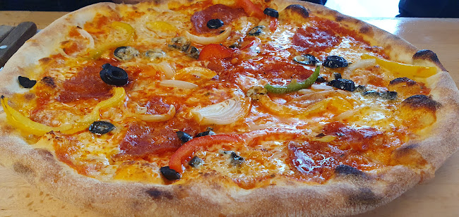 Opinii despre Pizzeria la Piccola în St. Gallen - Gastronomie und Hotellerie