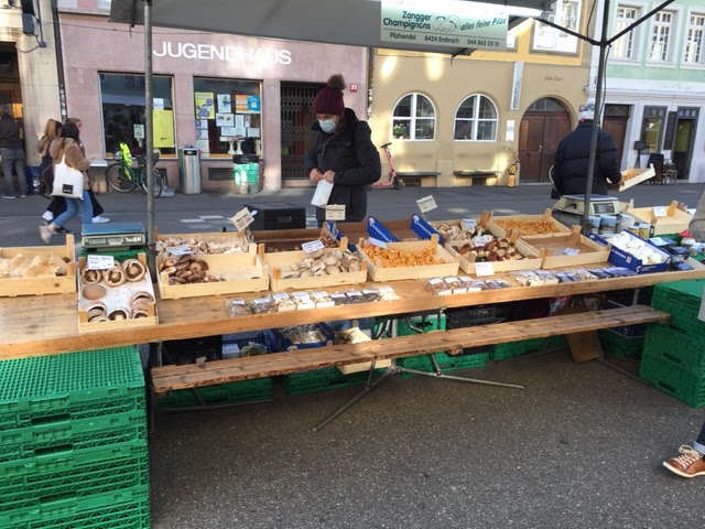 Opinii despre Wochenmarkt Winterthur în Winterthur - Gastronomie und Hotellerie