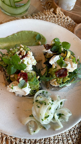 Comentarii opinii despre Little Vegan Artisan