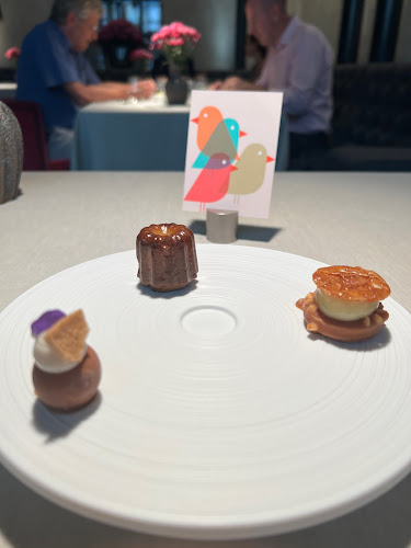 Opinii despre Widder Restaurant în Zürich - Gastronomie und Hotellerie