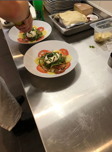 Comentarii opinii despre Restaurant Delifrance, Mme Petrus Camelia