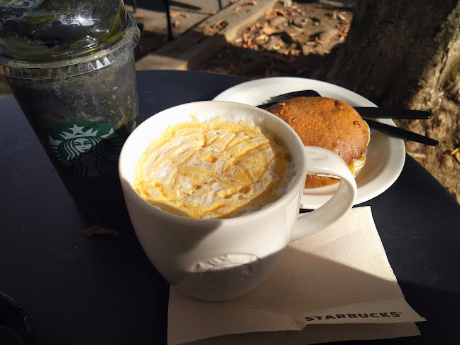 Comentarii opinii despre Starbucks