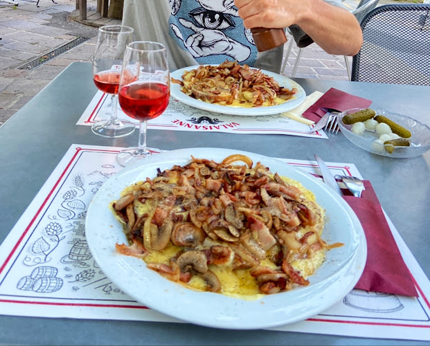 Comentarii opinii despre Taverne de la Tour