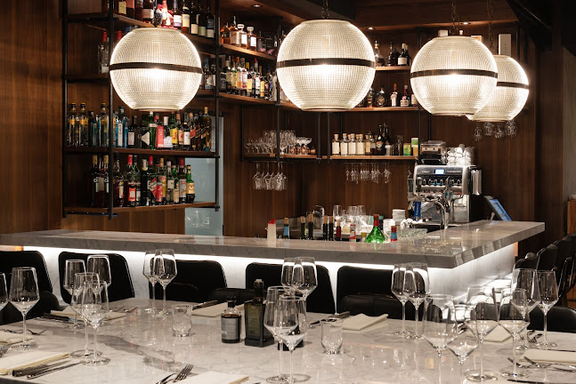 Simon's Steakhouse Grill & Restaurant & Bar