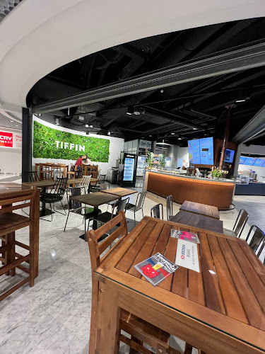 Opinii despre TIFFIN în Geneva - Gastronomie und Hotellerie