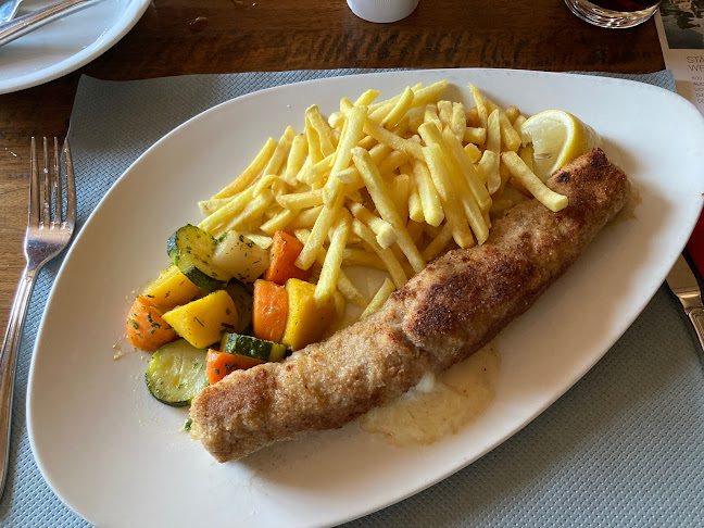 Opinii despre Gasthof Rössli în Werdenberg - Gastronomie und Hotellerie