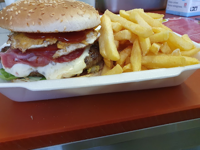 Beste Bella Vita Pizzeria Aesch - Gastronomie und Hotellerie